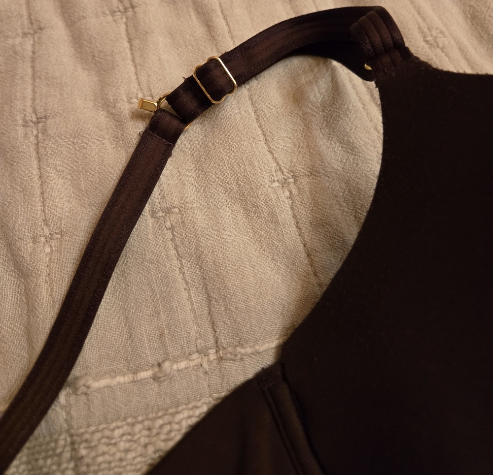 Pair Of Bras Both Fit Like 36C - Picture 8 of 13